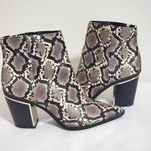 Sam Edelman Circus Winona Snakeskin Western Bootie Size 7